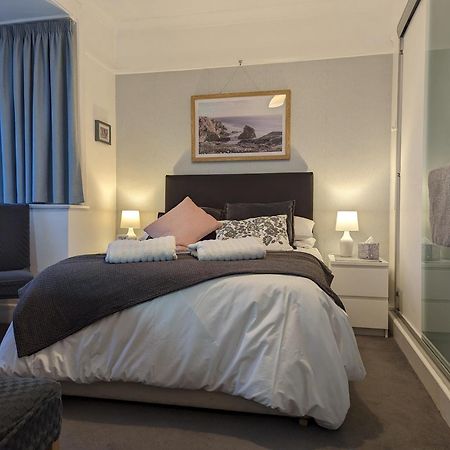 En-Suite Nook Near Forest & Sea, Super Value With Fridge, Microwave And Tv Lymington Luaran gambar