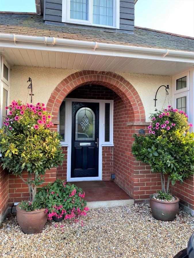 En-Suite Nook Near Forest & Sea, Super Value With Fridge, Microwave And Tv Lymington Luaran gambar