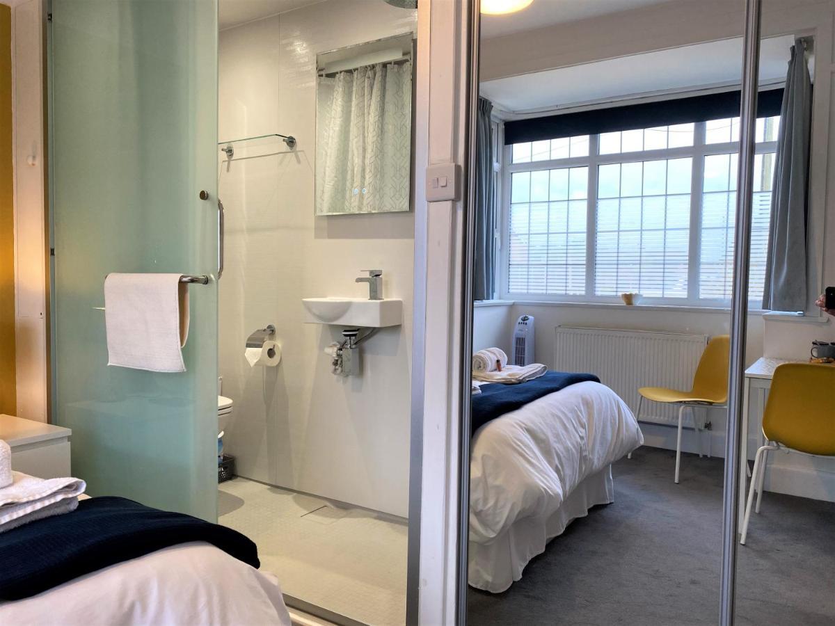 En-Suite Nook Near Forest & Sea, Super Value With Fridge, Microwave And Tv Lymington Luaran gambar