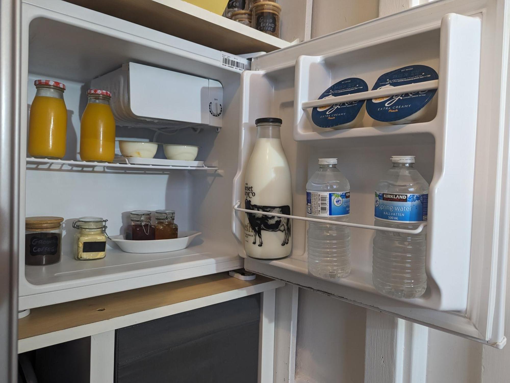 En-Suite Nook Near Forest & Sea, Super Value With Fridge, Microwave And Tv Lymington Luaran gambar